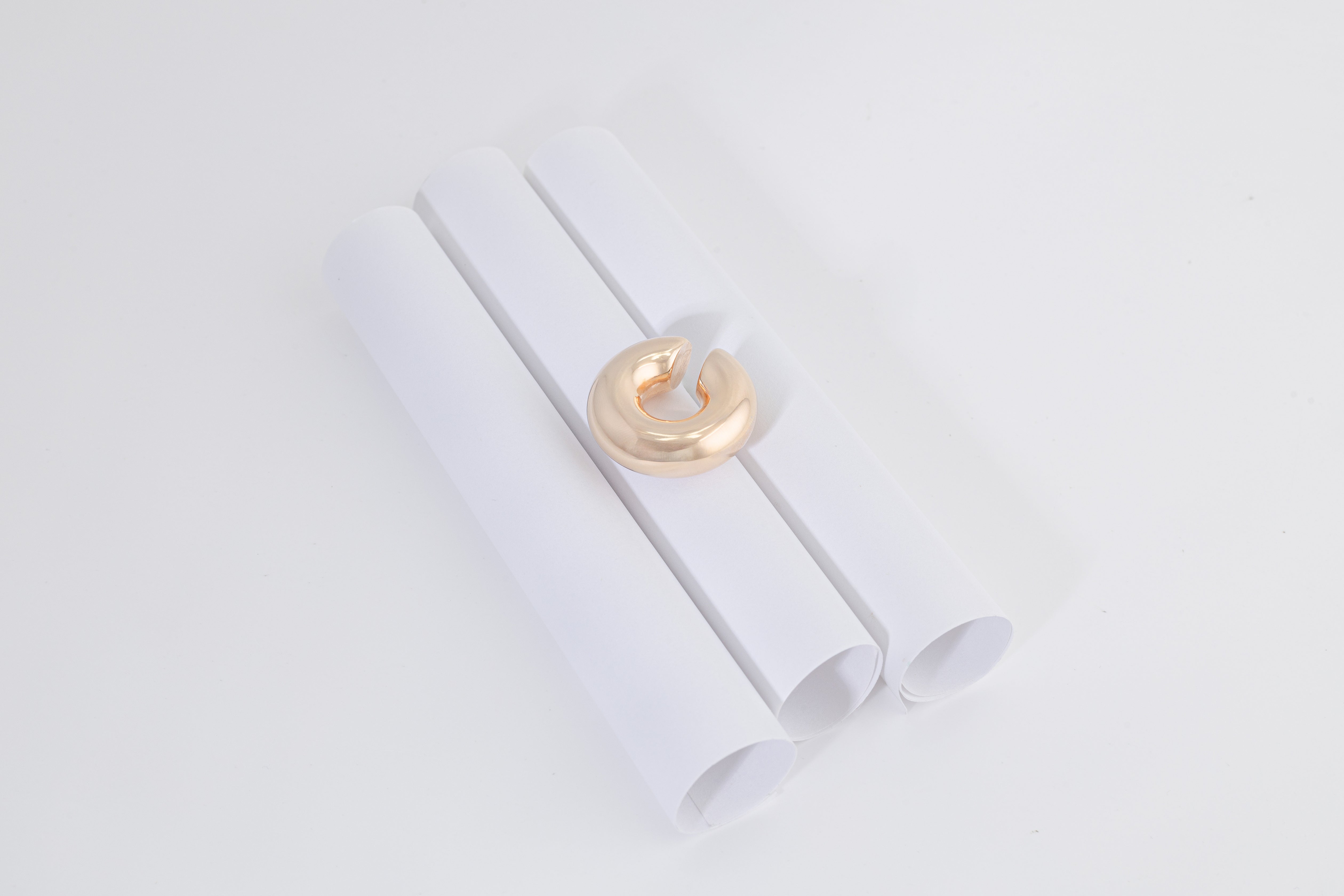 Thick Gold Earcuff 2